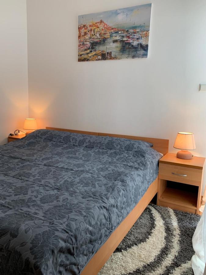 Apartments Mat Novalja Eksteriør billede